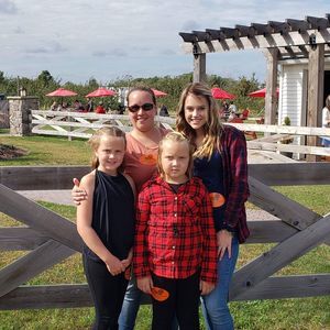 Meet your Posher, Brenda